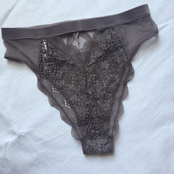 Victoria’s Secret high waisted underwear bundle - Picture 3 of 3